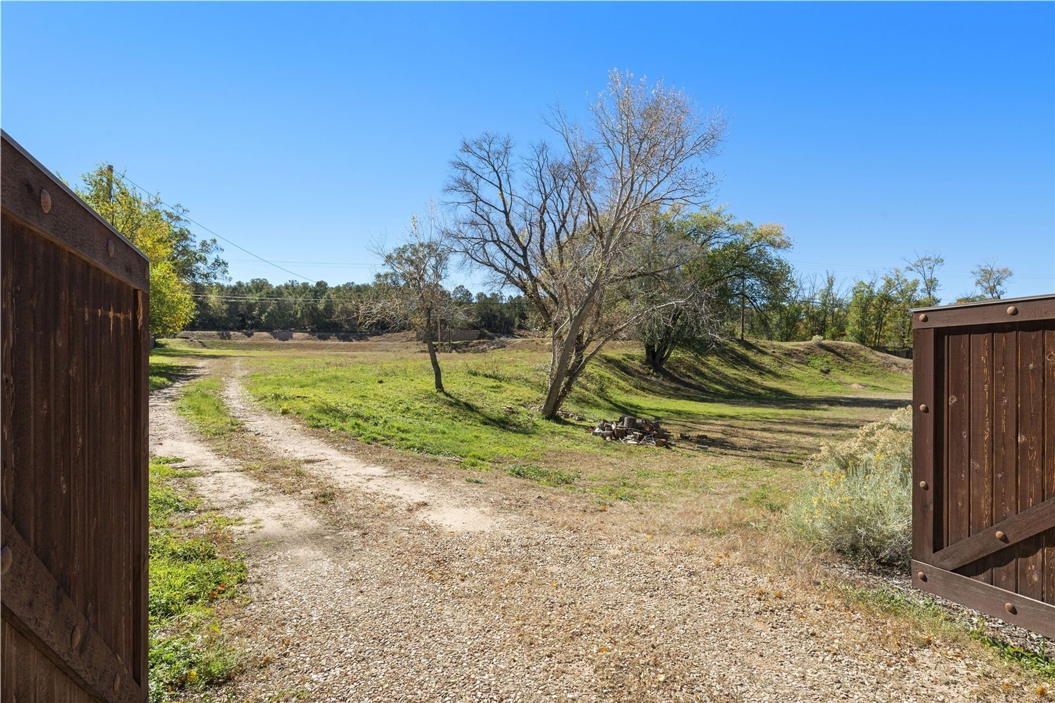 1414 Bishops Lodge Road Santa Fe, NM 87506 - Photo 7 of 19