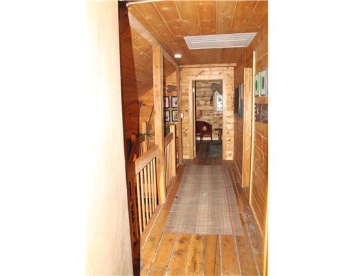 137 Glenview Road Somerset, PA 15501 - Photo 15 of 17 Other. Upstairs hallway