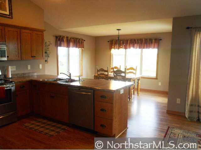 2005 Fieldstone Road Southwest Rochester, MN 55902 - Photo 3 of 10