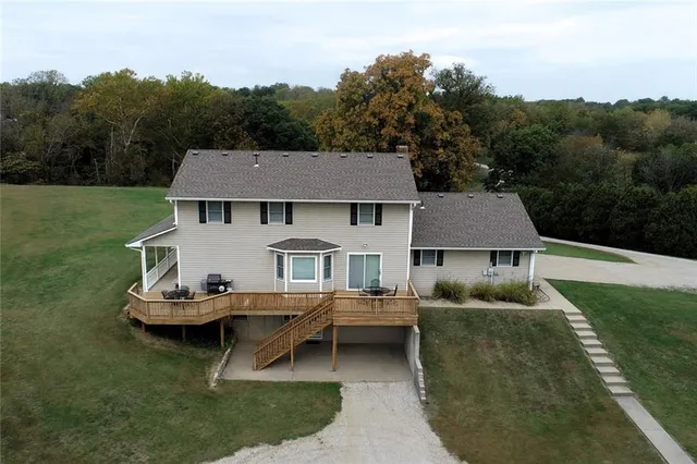 $650,000 | 12998 Private Drive 3394, Savannah, MO 64485