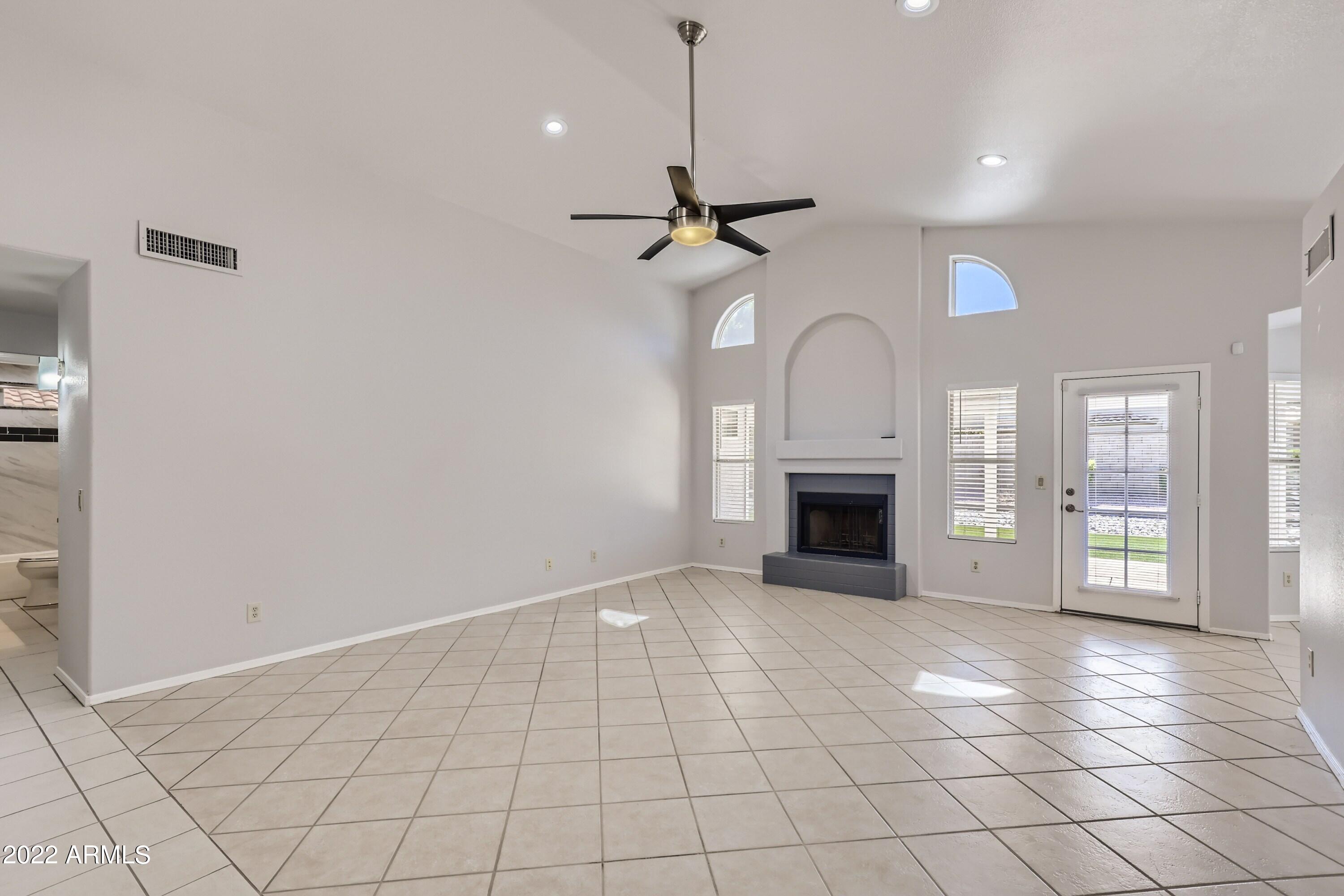 1227 East Grandview Road Phoenix, AZ 85022 - Photo 26 of 28 Living Room