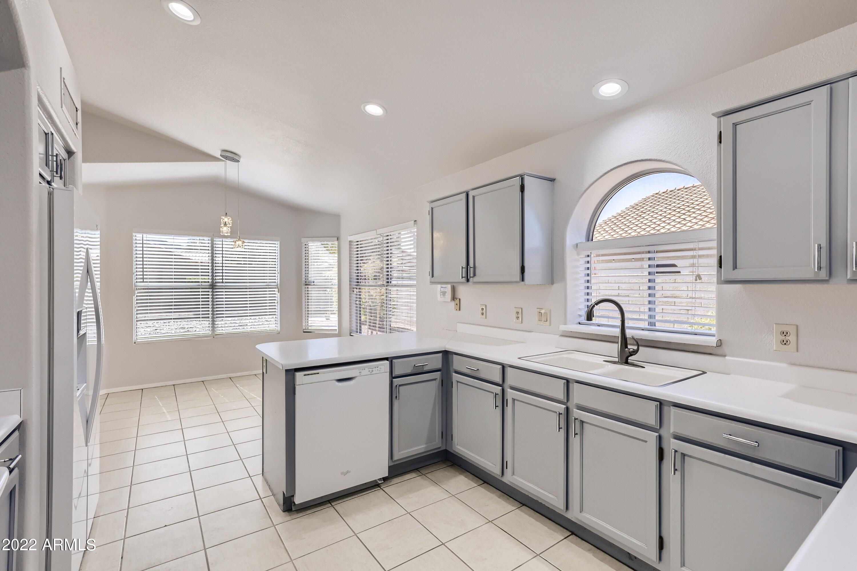 1227 East Grandview Road Phoenix, AZ 85022 - Photo 7 of 28 Kitchen