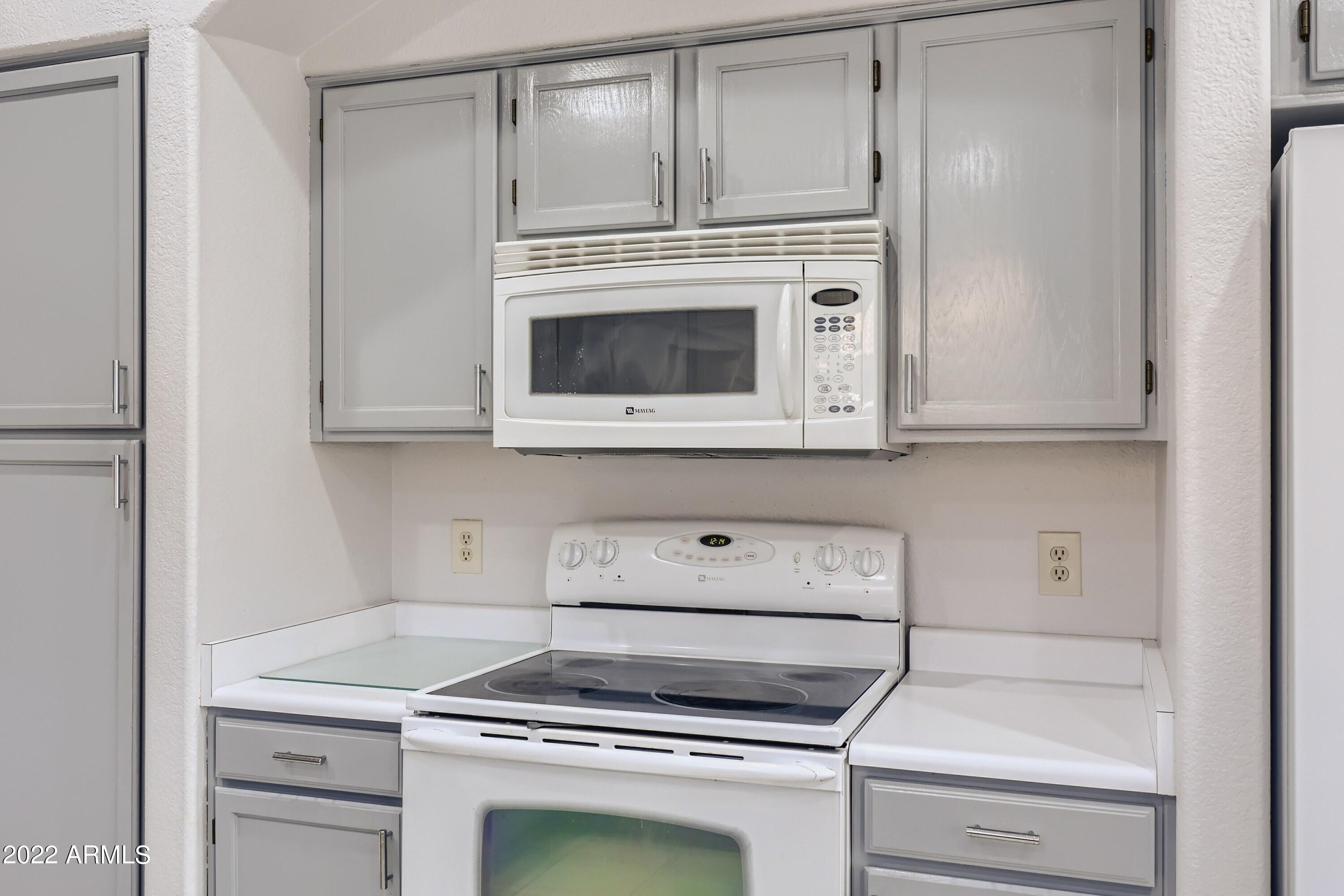 1227 East Grandview Road Phoenix, AZ 85022 - Photo 9 of 28 20 Kitchen Detail