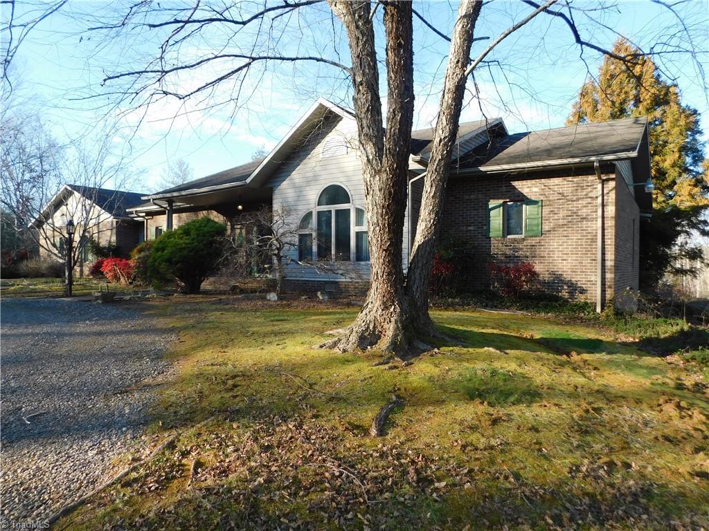 227 York Road Mount Airy, NC 27030 - Photo 29 of 39 Gallery Image 29