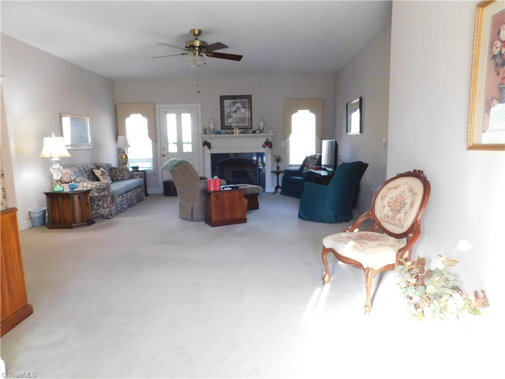 227 York Road Mount Airy, NC 27030 - Photo 5 of 39 Gallery Image 5