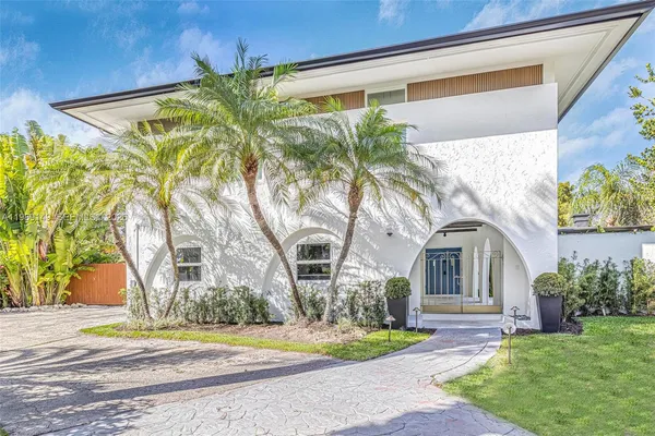 $1,635,000 | 18490 Southwest 83rd Place, Cutler Bay, FL 33157