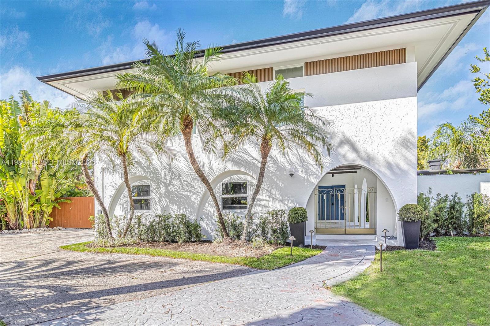 18490 Southwest 83rd Place Cutler Bay, FL 33157 - Photo 4 of 84