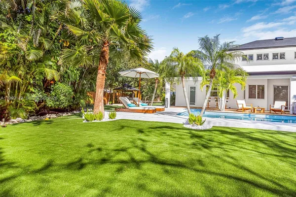 $1,635,000 | 18490 Southwest 83rd Place, Cutler Bay, FL 33157
