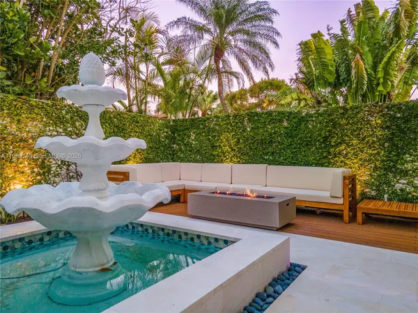 $1,635,000 | 18490 Southwest 83rd Place, Cutler Bay, FL 33157