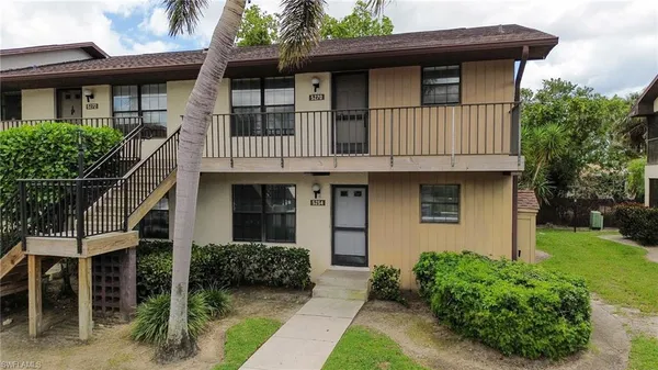 $1,750 | 5254 Treetops Drive, Unit J101, Naples, FL 34113