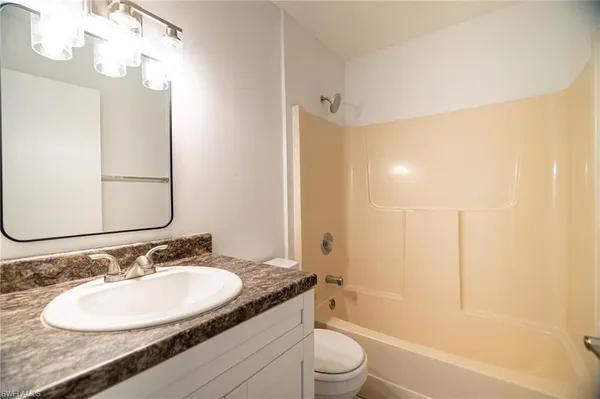 $1,750 | 5254 Treetops Drive, Unit J101, Naples, FL 34113