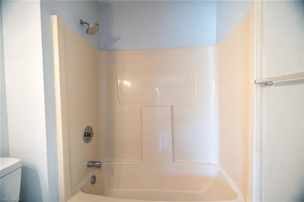 $1,750 | 5254 Treetops Drive, Unit J101, Naples, FL 34113