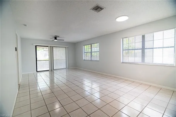 $1,750 | 5254 Treetops Drive, Unit J101, Naples, FL 34113