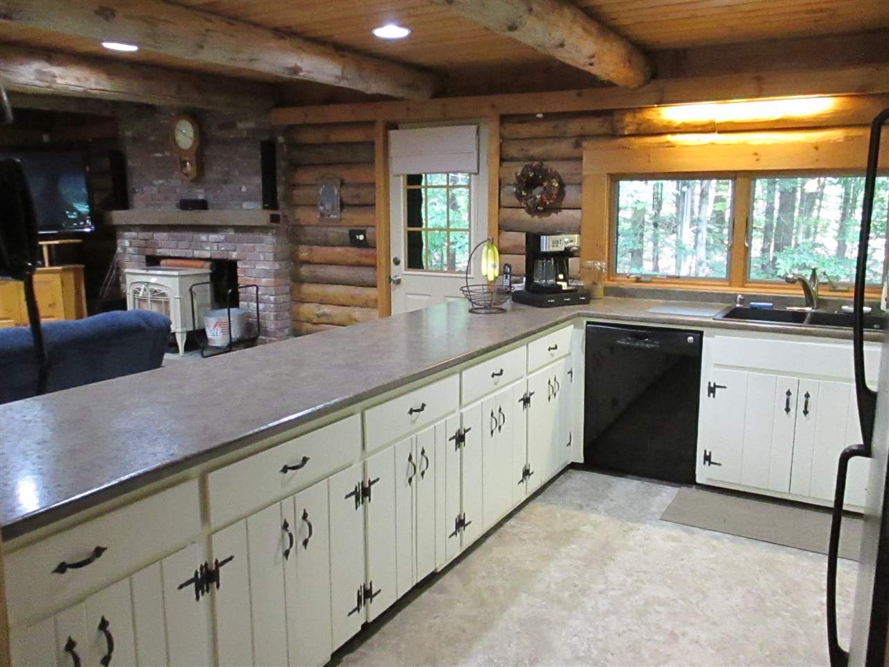 594 Old Walpole Road Surry, NH 03431 - Photo 10 of 40