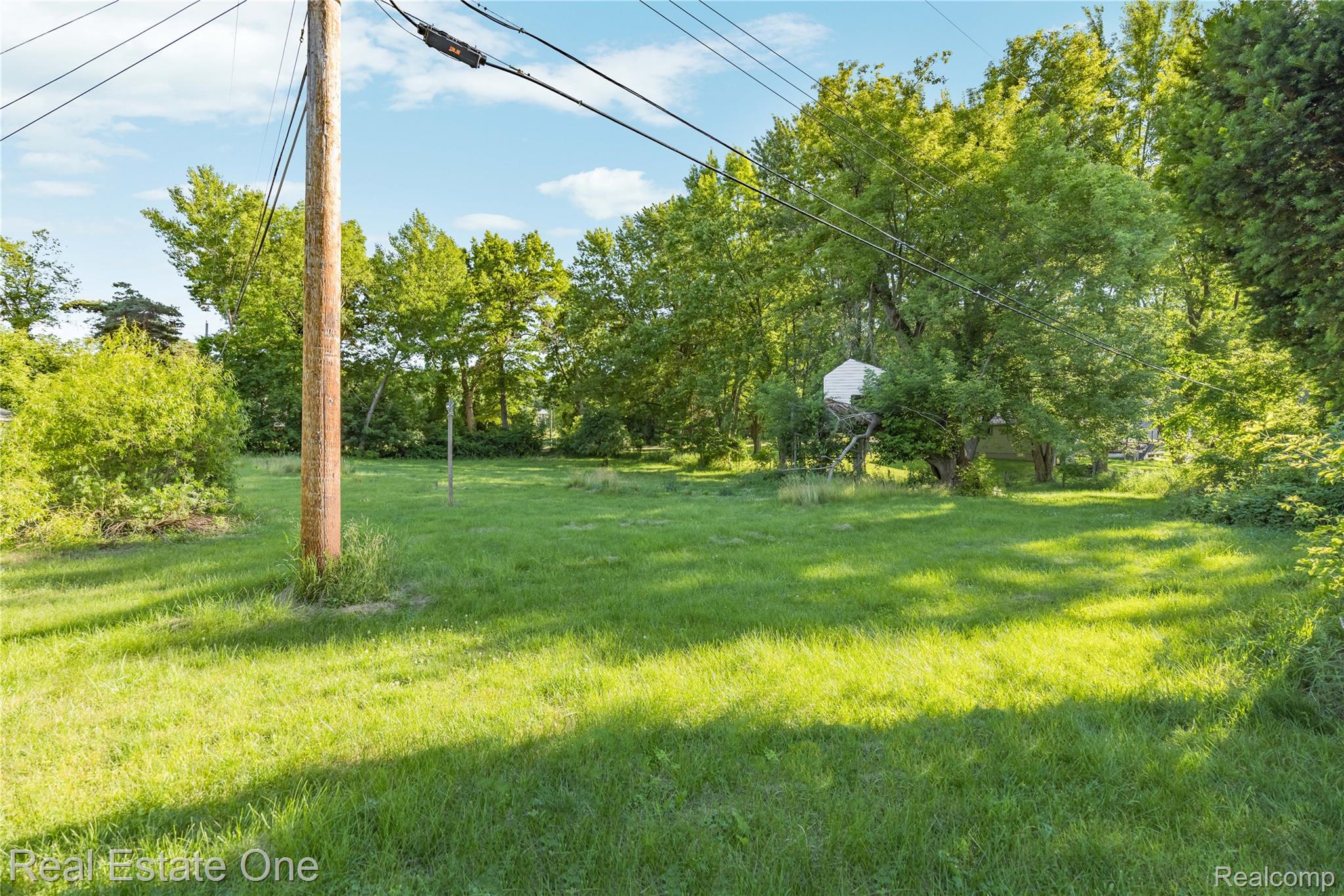 9585 North Eston Road Clarkston, MI 48348 - Photo 57 of 60 9585 N Eston - OnDemand Pix Photography (54).jpg