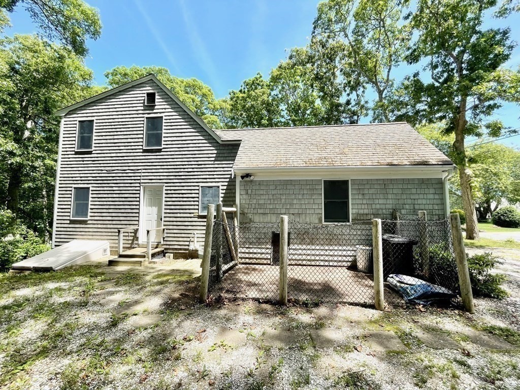 261 Oak Neck Road Hyannis, MA 02601 - Photo 9 of 40 Gallery Image 9