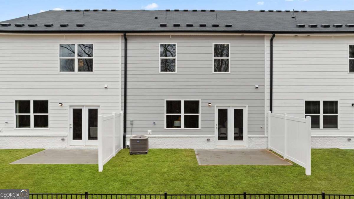 237 Sound Circle Stockbridge, GA 30281 - Photo 2 of 67 front view of a house with a yard