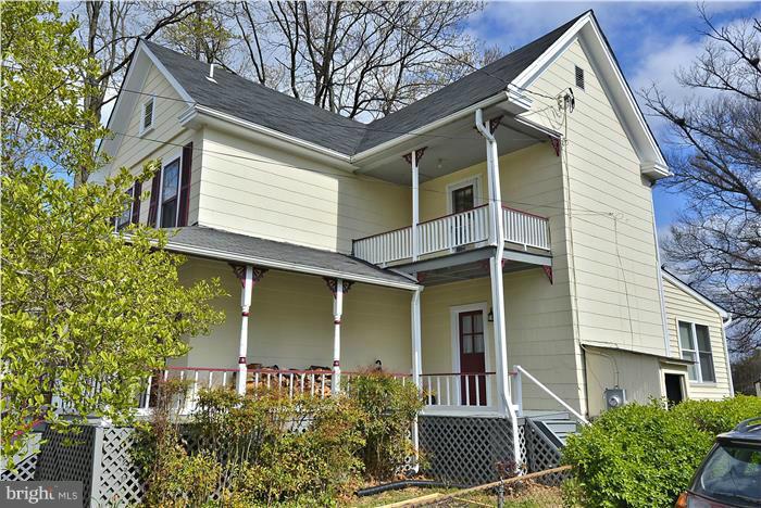 631 Ritchie Avenue Silver Spring, MD 20910 - Photo 3 of 30 front view of a house