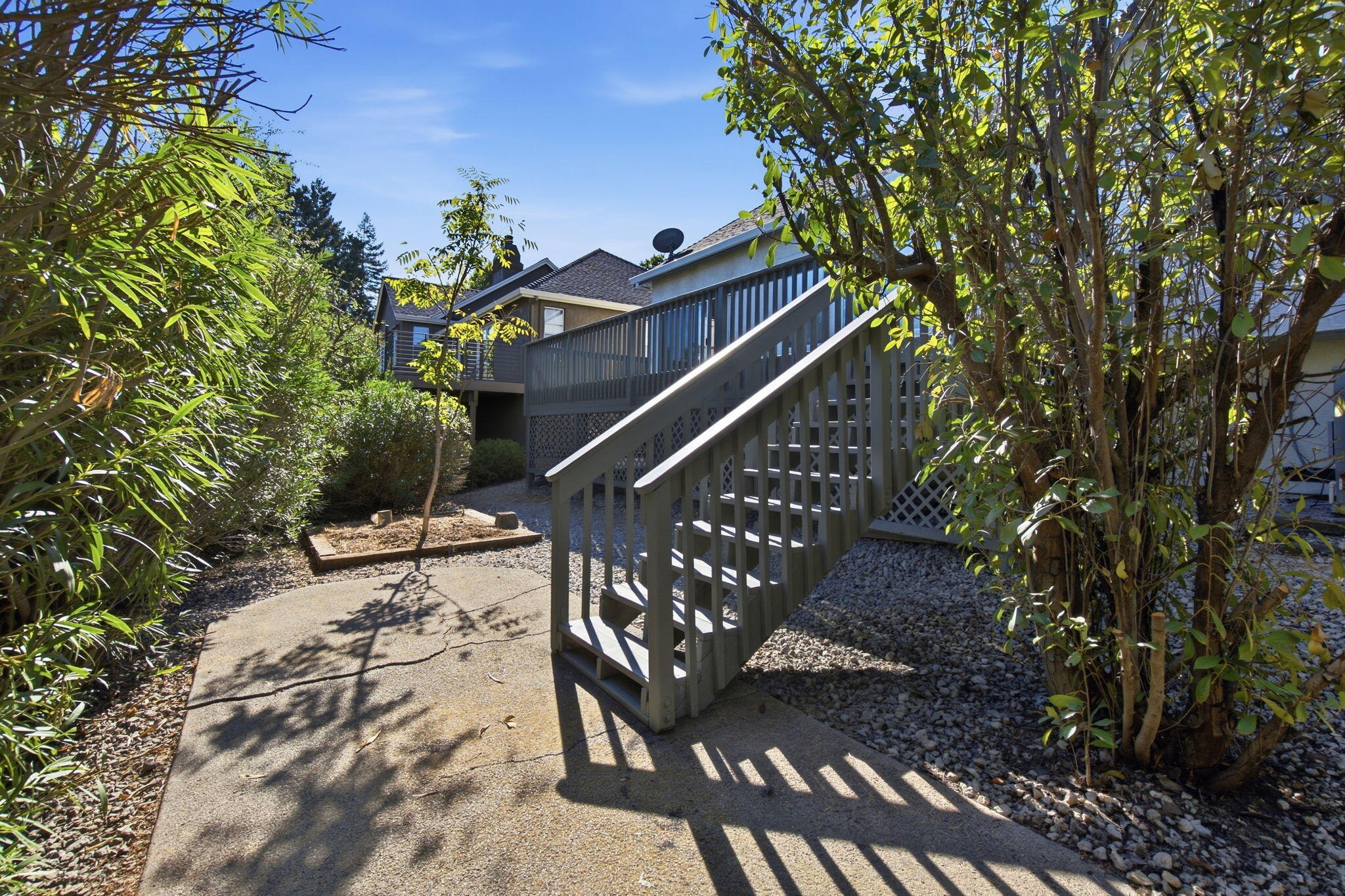 3154 Riesling Path Redding, CA 96001 - Photo 30 of 44 34-web-or-mls-BiggerFlow Real Estate Med