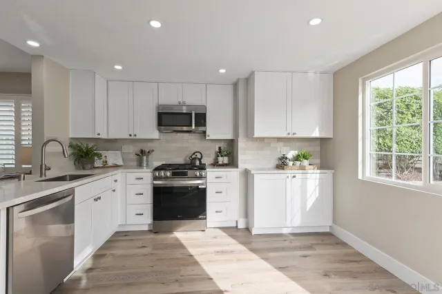 $1,279,999 | 14811 Summerbreeze Way, San Diego, CA 92128