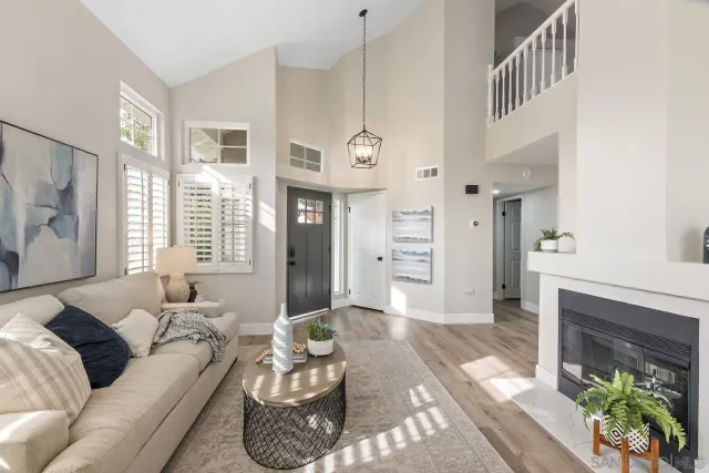 $1,279,999 | 14811 Summerbreeze Way, San Diego, CA 92128