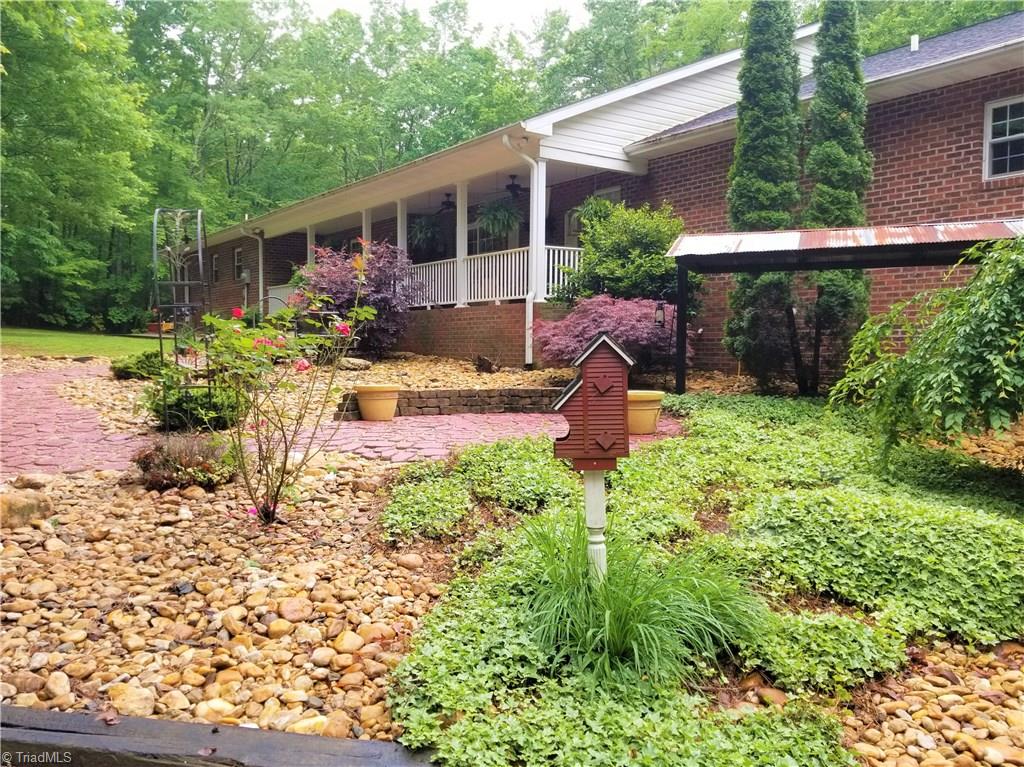 216 Jones Chapel Road Mount Airy, NC 27030 - Photo 5 of 20 Gallery Image 5