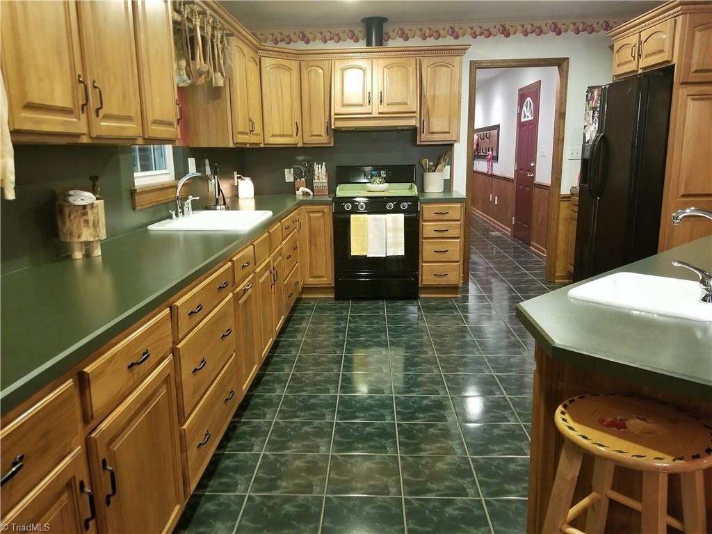 216 Jones Chapel Road Mount Airy, NC 27030 - Photo 10 of 20 Gallery Image 10