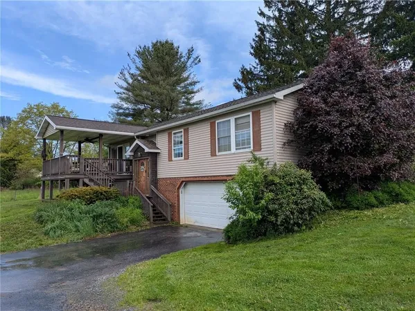 $220,000 | 1405 West Main Street, Smethport, PA 16749