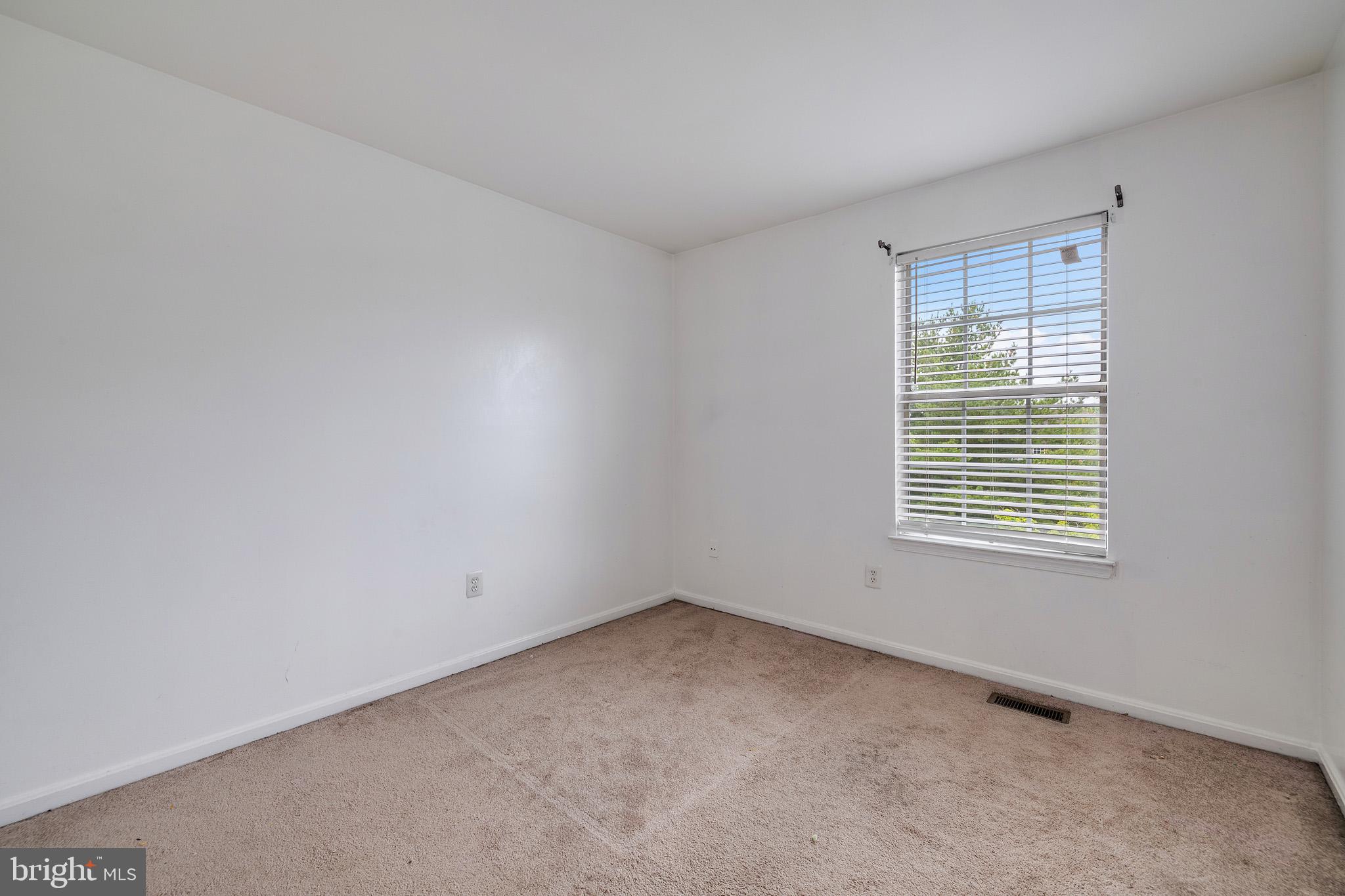 6100 Cliffside Trail Columbia, MD 21045 - Photo 35 of 47