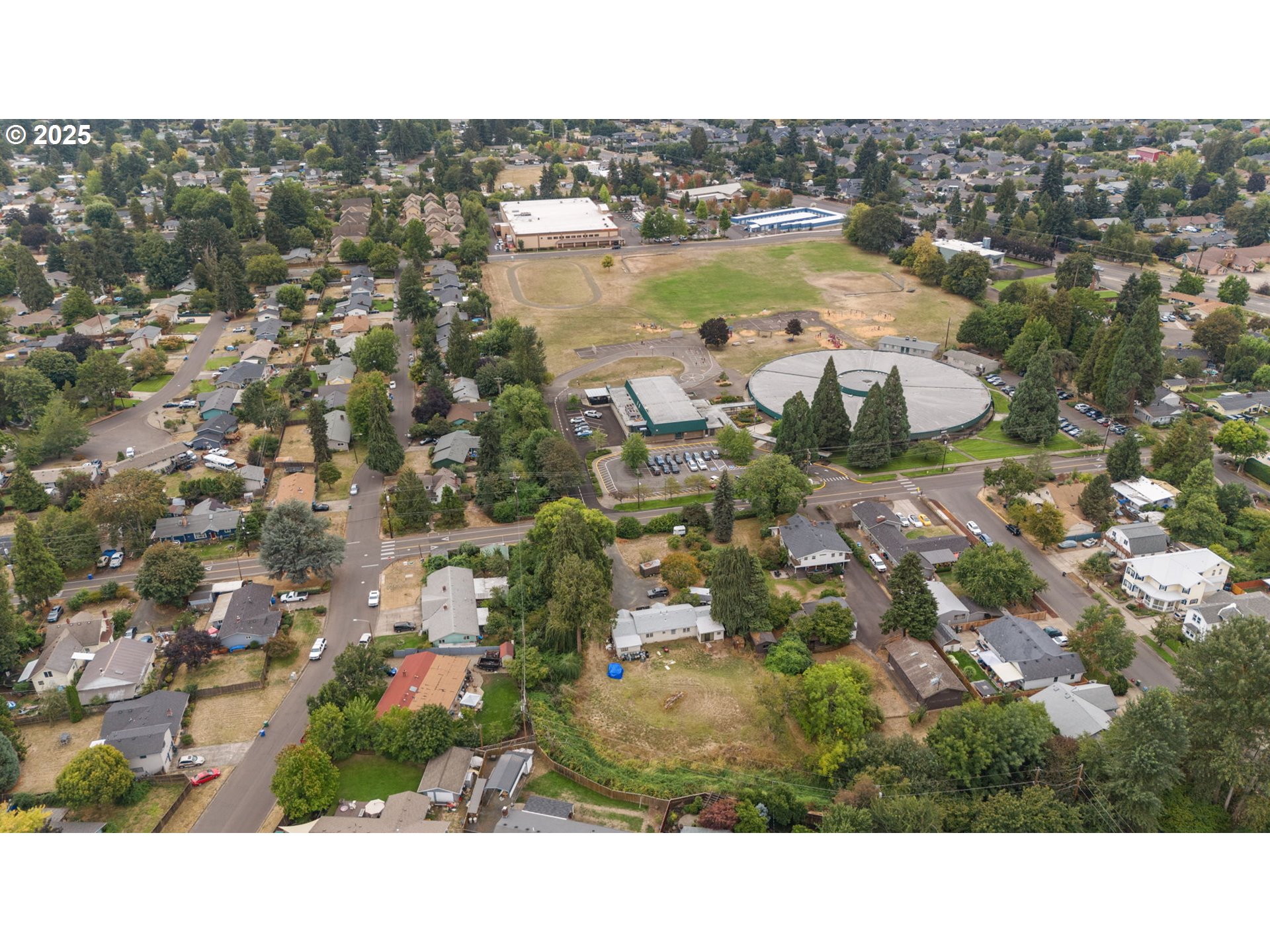 233 Spring Creek Drive Eugene, OR 97404 - Photo 15 of 20 a picture of city view