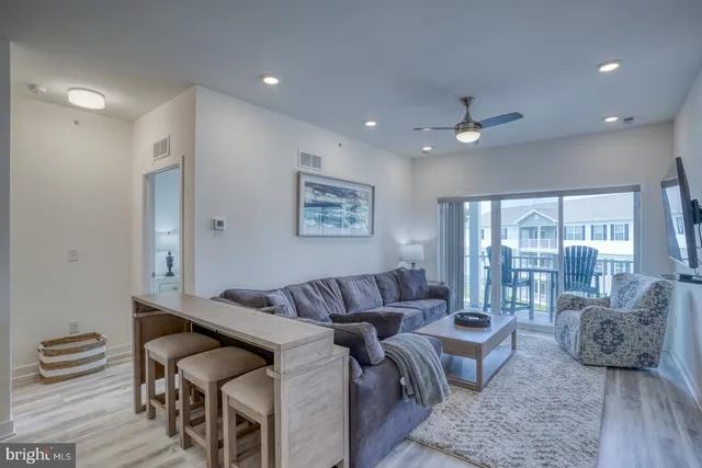 $390,000 | 33548 Old Salt Lane, Unit 2307, Lewes, DE 19958