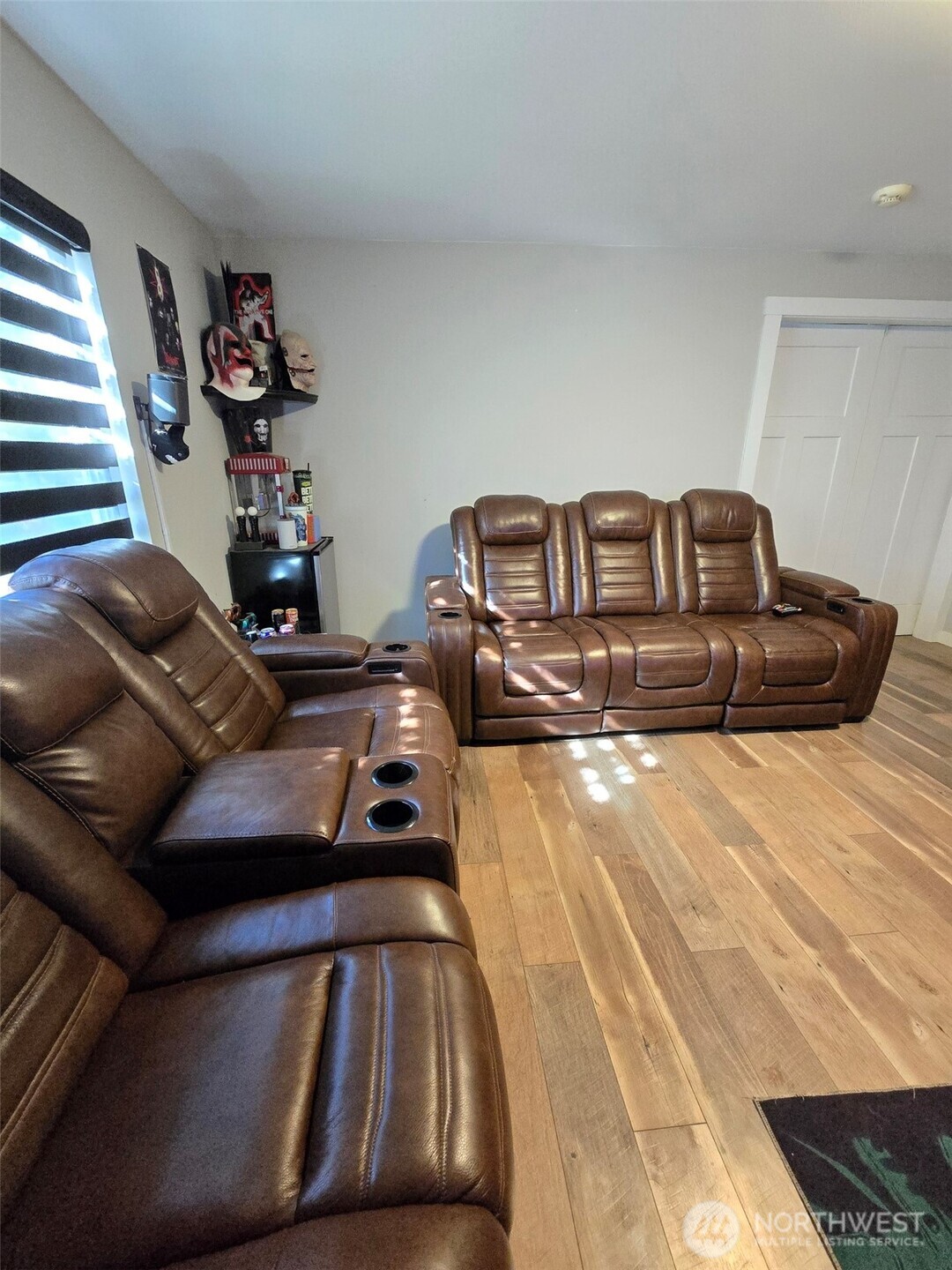 6611 Crescent Beach Road Northwest Vaughn, WA 98394 - Photo 12 of 17 a view of a room with gym equipment