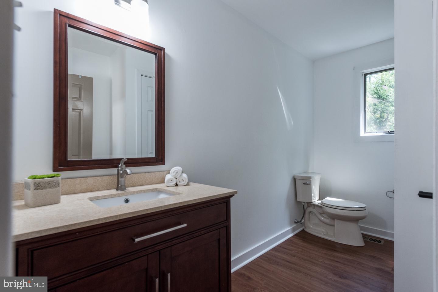 23 Ringfield Road Chadds Ford, PA 19317 - Photo 19 of 29 Hall Bath with Ceramic-Tiled Shower