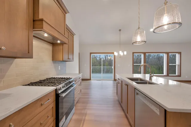 $574,900 | 2578 North Stellita Circle, De Pere, WI 54115