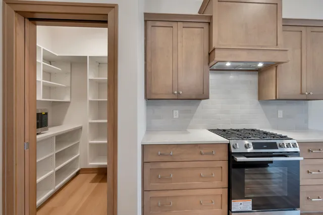 $574,900 | 2578 North Stellita Circle, De Pere, WI 54115