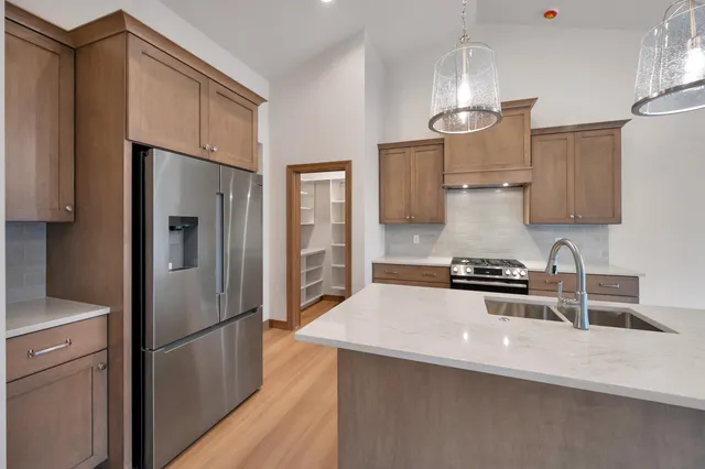 $574,900 | 2578 North Stellita Circle, De Pere, WI 54115