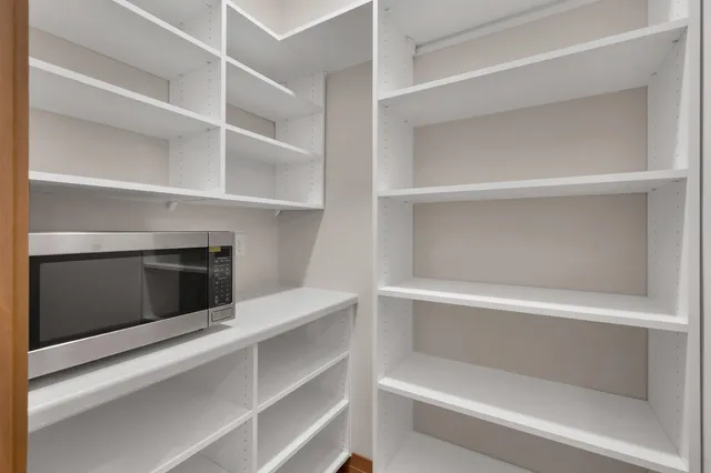 $574,900 | 2578 North Stellita Circle, De Pere, WI 54115