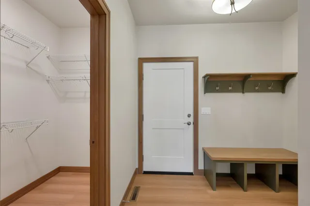 $574,900 | 2578 North Stellita Circle, De Pere, WI 54115