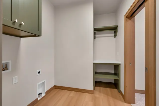 $574,900 | 2578 North Stellita Circle, De Pere, WI 54115