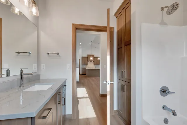 $574,900 | 2578 North Stellita Circle, De Pere, WI 54115