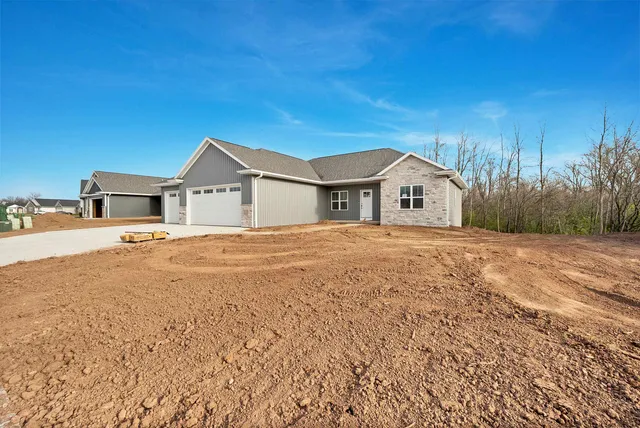 $574,900 | 2578 North Stellita Circle, De Pere, WI 54115