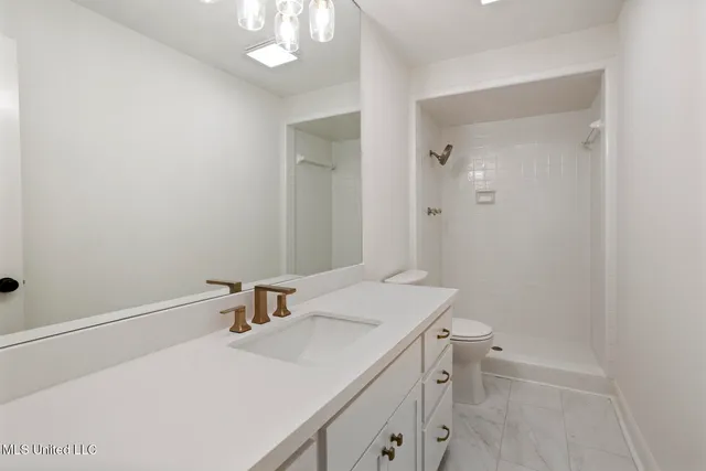 $379,000 | 445 Armour Drive, Jackson, MS 39211