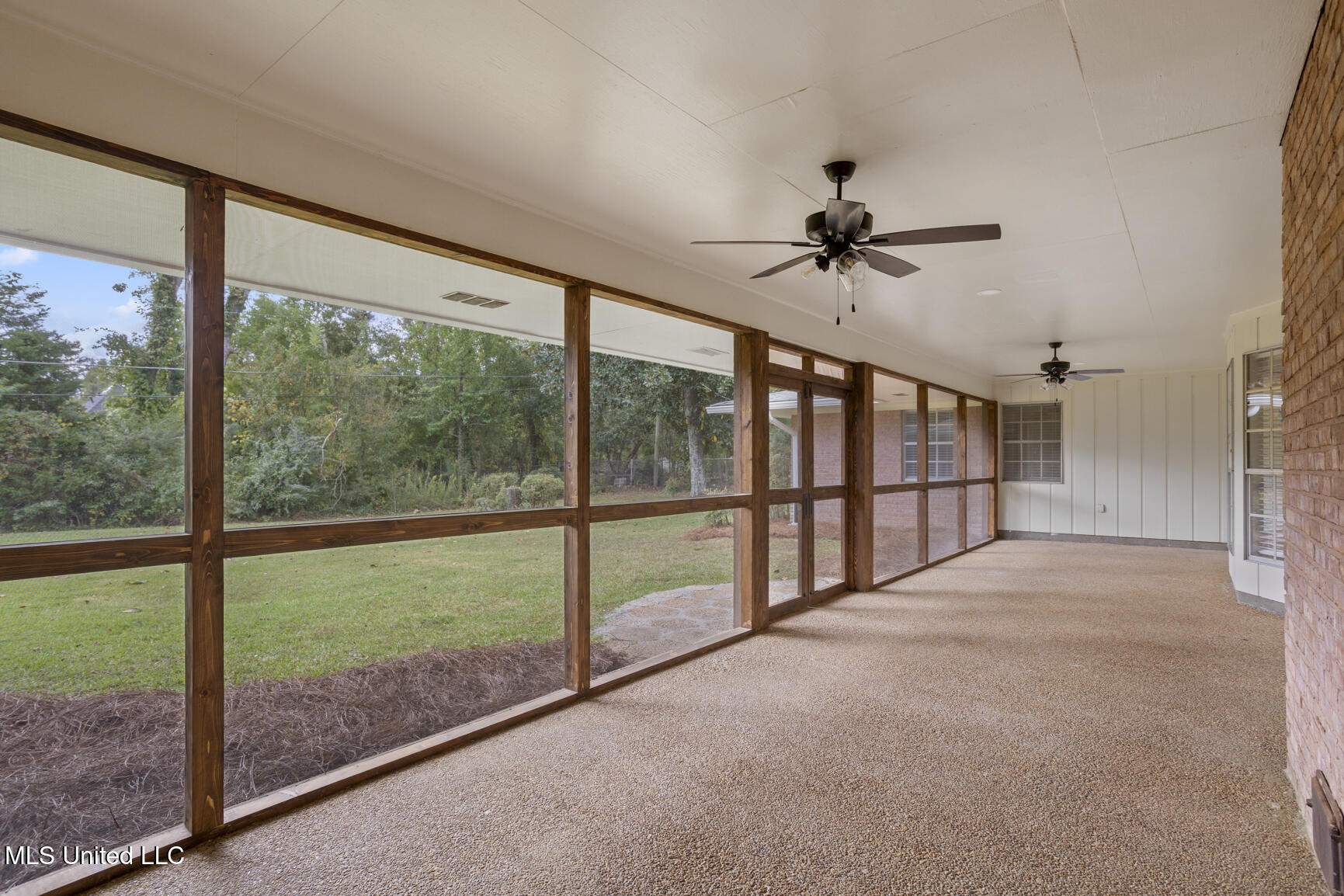 445 Armour Drive Jackson, MS 39211 - Photo 33 of 34 445 Armour Dr-35