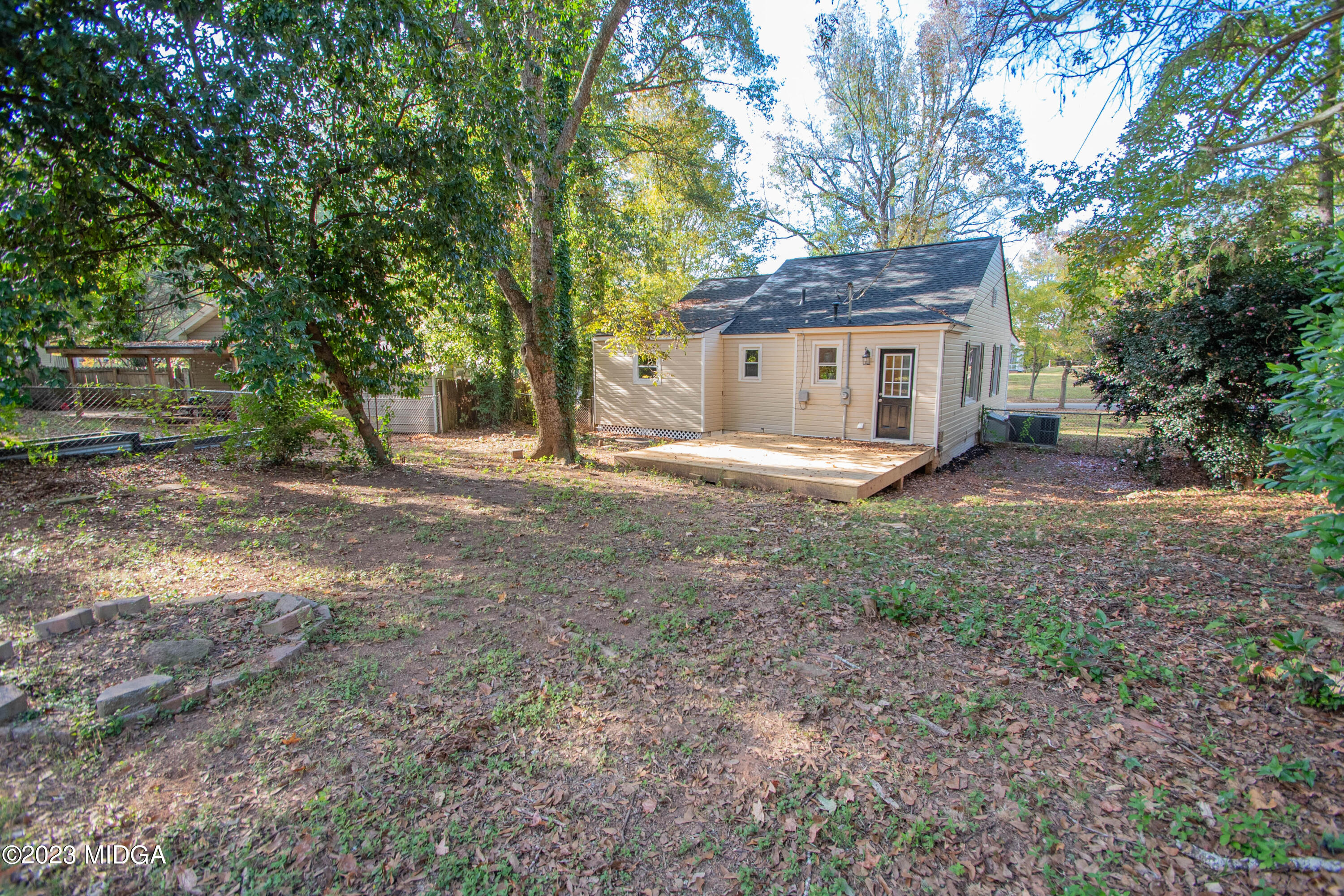 225 R Street Northwest Thomaston, GA 30286 - Photo 21 of 22 a house view with a outdoor space