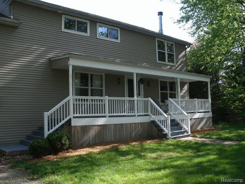 3707 Cedar Point Howell, MI 48843 - Photo 13 of 22 Front view.JPG