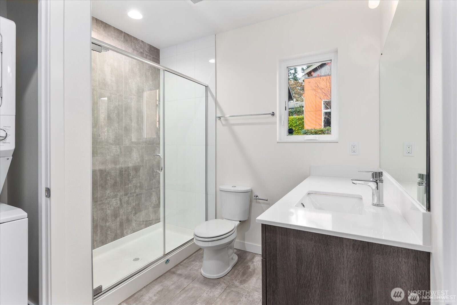 6013 South 127th Lane Seattle, WA 98178 - Photo 12 of 22