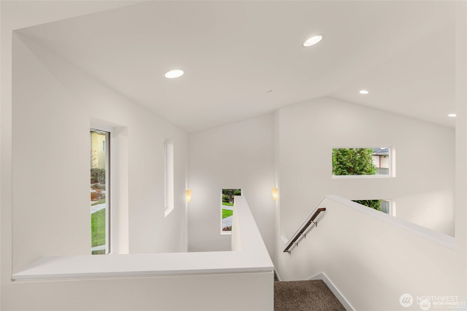 6013 South 127th Lane Seattle, WA 98178 - Photo 13 of 22