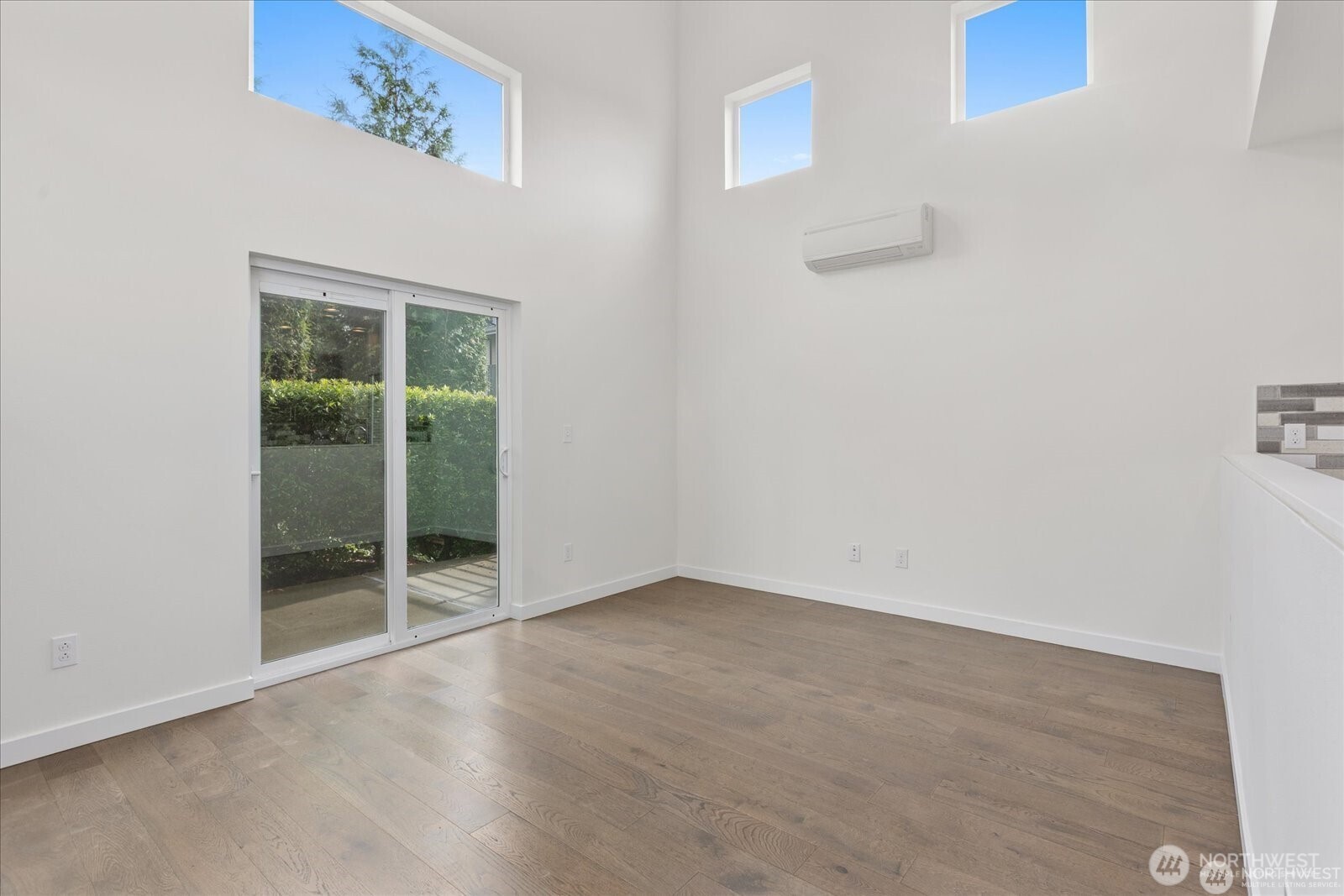 6013 South 127th Lane Seattle, WA 98178 - Photo 8 of 22