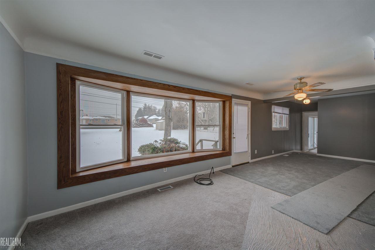 92 Boyken Road Rochester Hills, MI 48307 - Photo 2 of 21