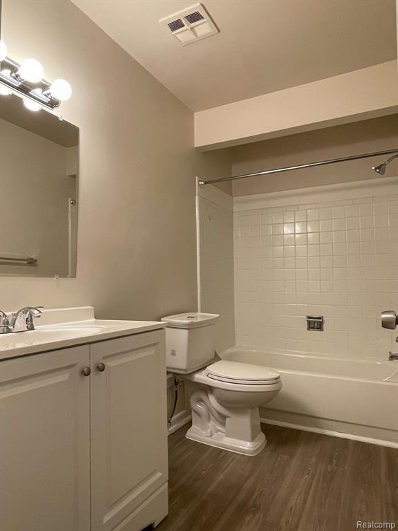19250 Wick Road, Unit 217 Allen Park, MI 48101 - Photo 8 of 16 GetMedia-8